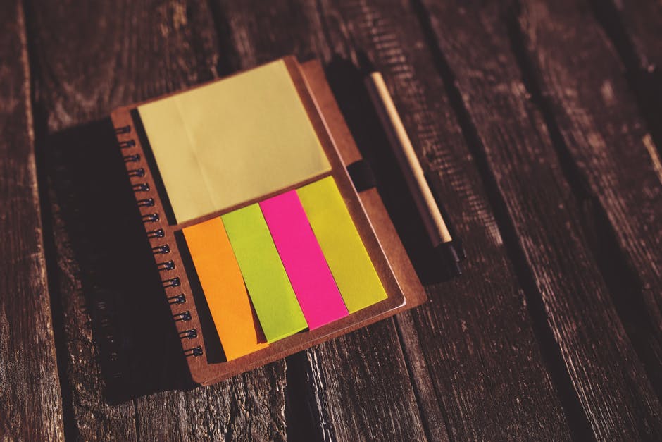 office-notes-colorful-paper